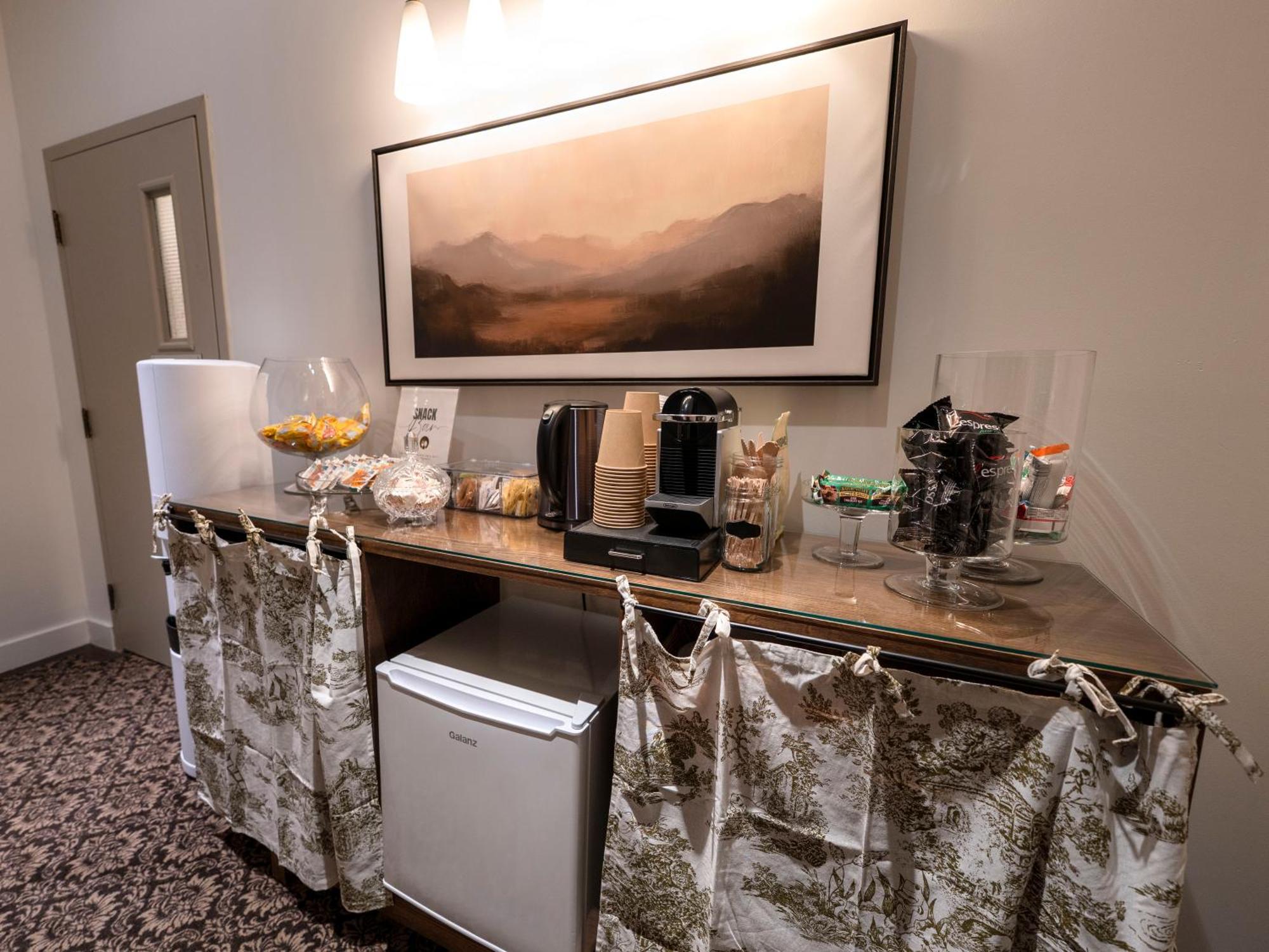 Self Check-In Boutique Hotel - Quartier Latin - Room 201 Монреал Екстериор снимка