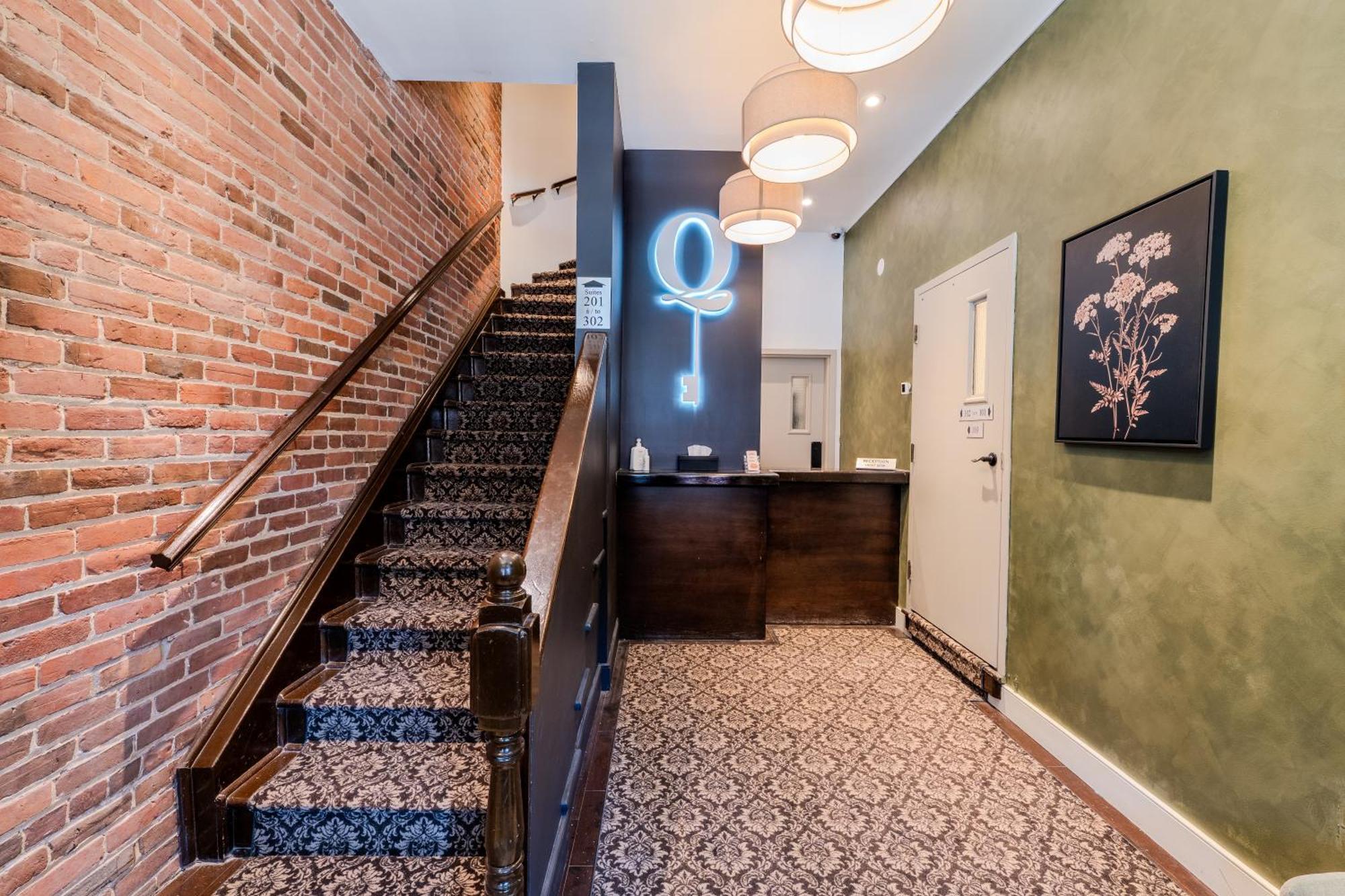 Self Check-In Boutique Hotel - Quartier Latin - Room 201 Монреал Екстериор снимка