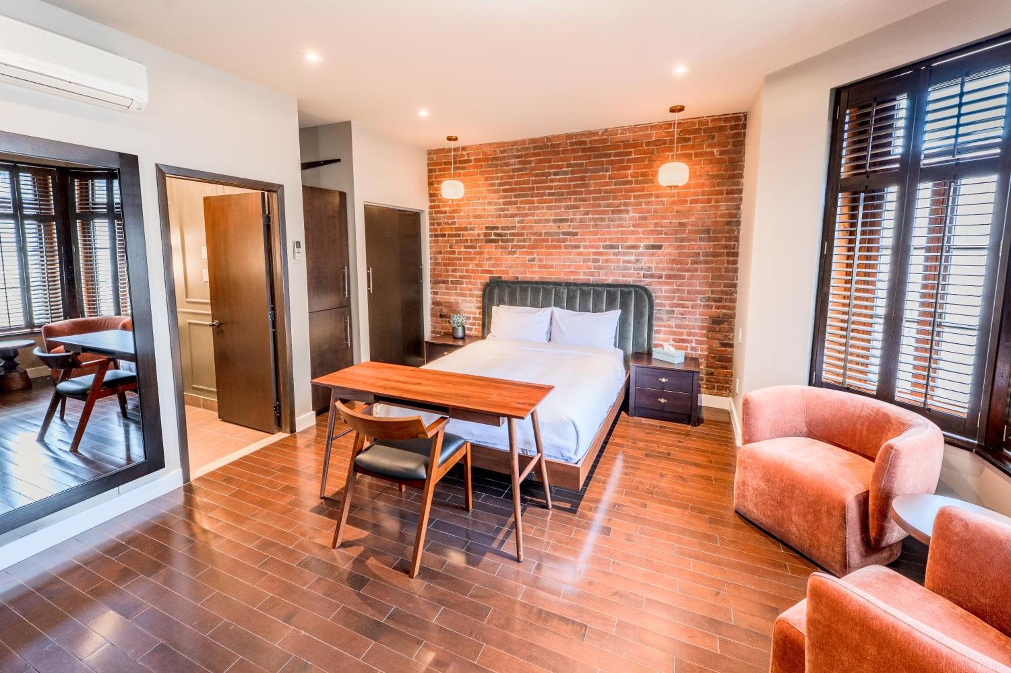 Self Check-In Boutique Hotel - Quartier Latin - Room 201 Монреал Екстериор снимка